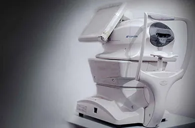 Specular Microscope useed for Cataract treatment at Renuka Eye Institute Specular Microscope useed for Cataract Surgery treatment at Renuka Eye Institute in kolkata
